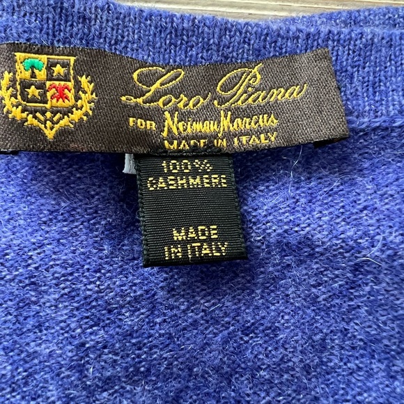 Loro Piana 100% Cashmere V-Neck Sweater – Violet - Picture 3 of 6